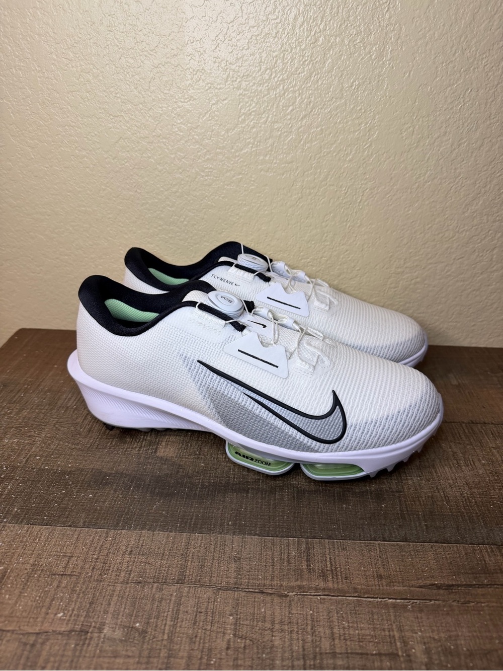 Nike Infinity Tour BOA 2 Golf “White Pure Platinum Green”
- Size 9.5 Wide Men.
